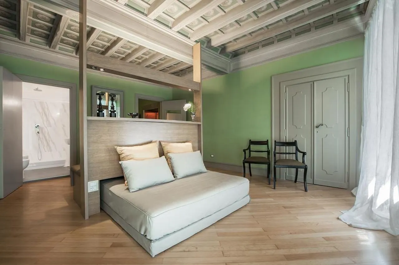 Raffaello Charmsuite Rom 0*,  Italien