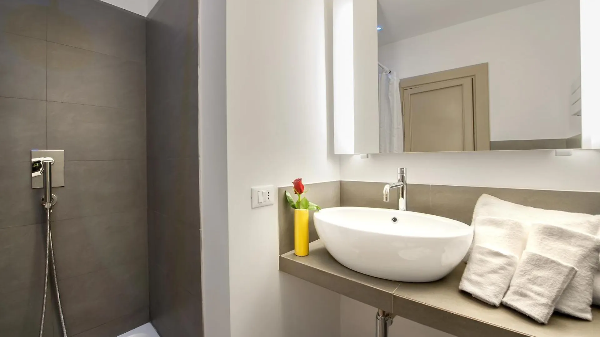 Apartment Raffaello Charmsuite Rom