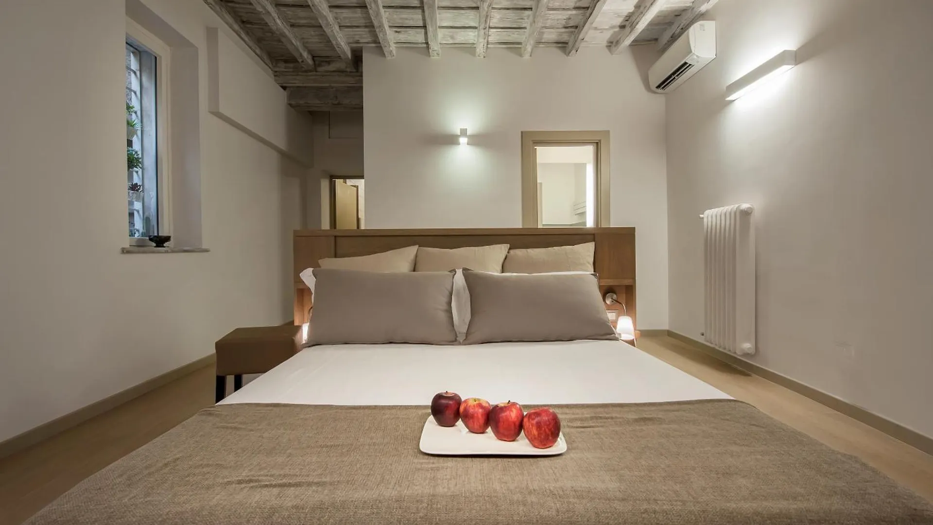 Raffaello Charmsuite Rom Italien