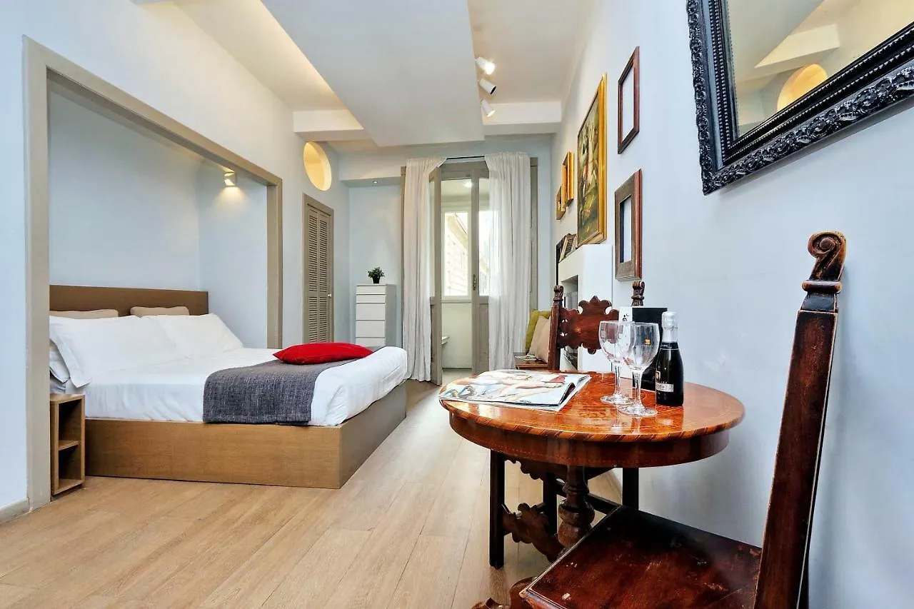 Apartment Raffaello Charmsuite Rom